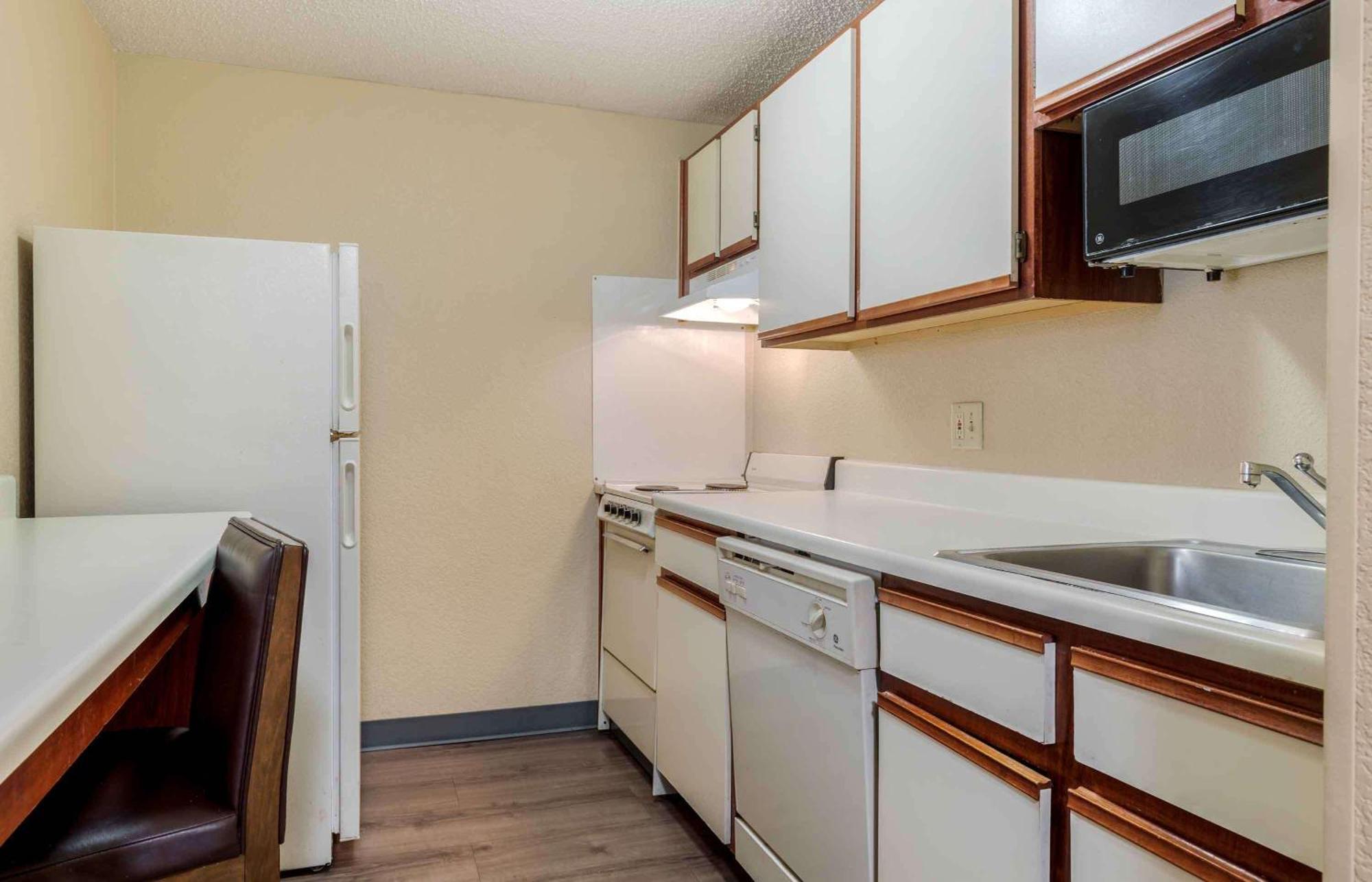 Extended Stay America Select Suites - Dallas - Las Colinas - Meadow Creek Dr Irving Bagian luar foto