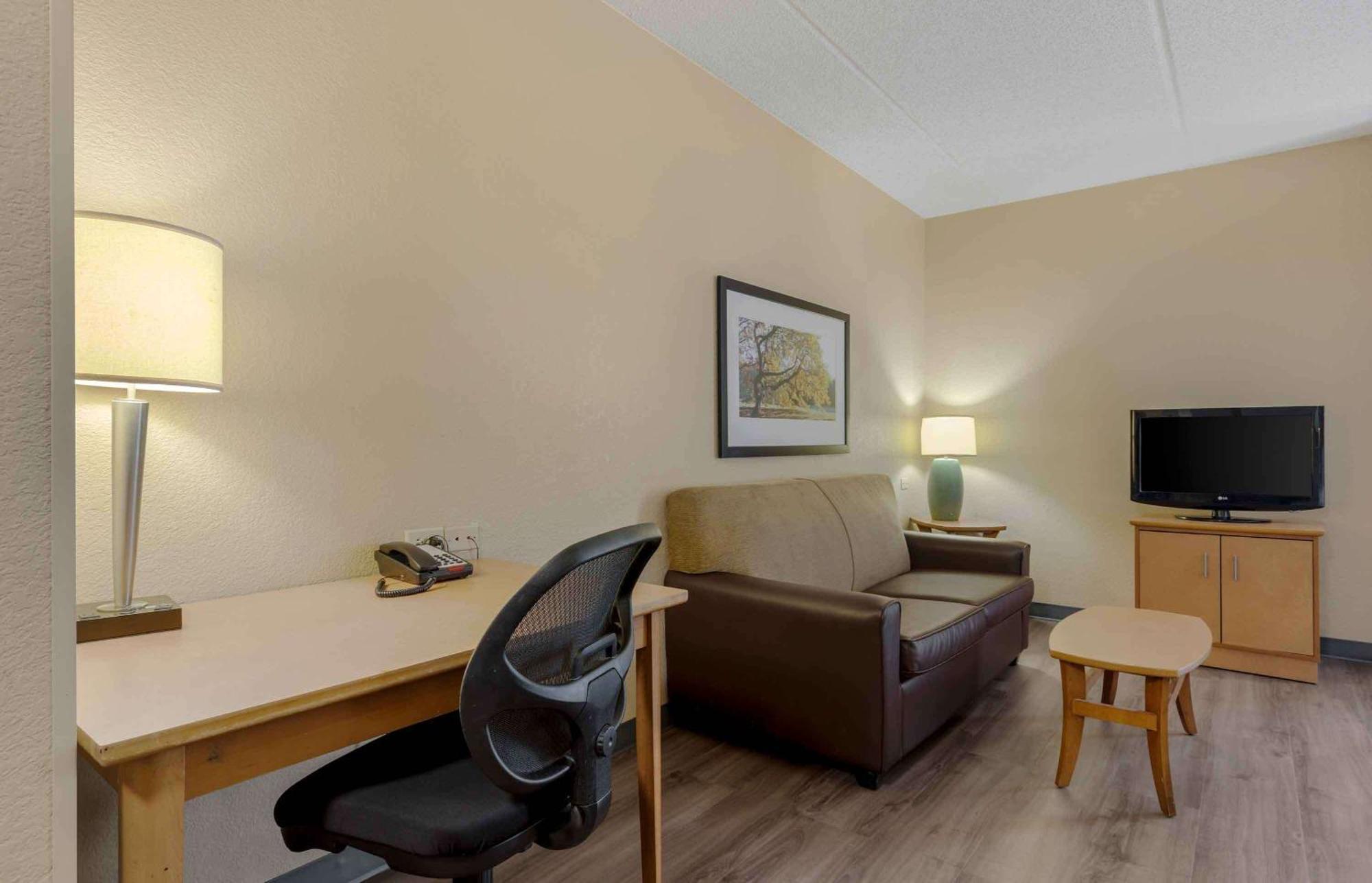 Extended Stay America Select Suites - Dallas - Las Colinas - Meadow Creek Dr Irving Bagian luar foto