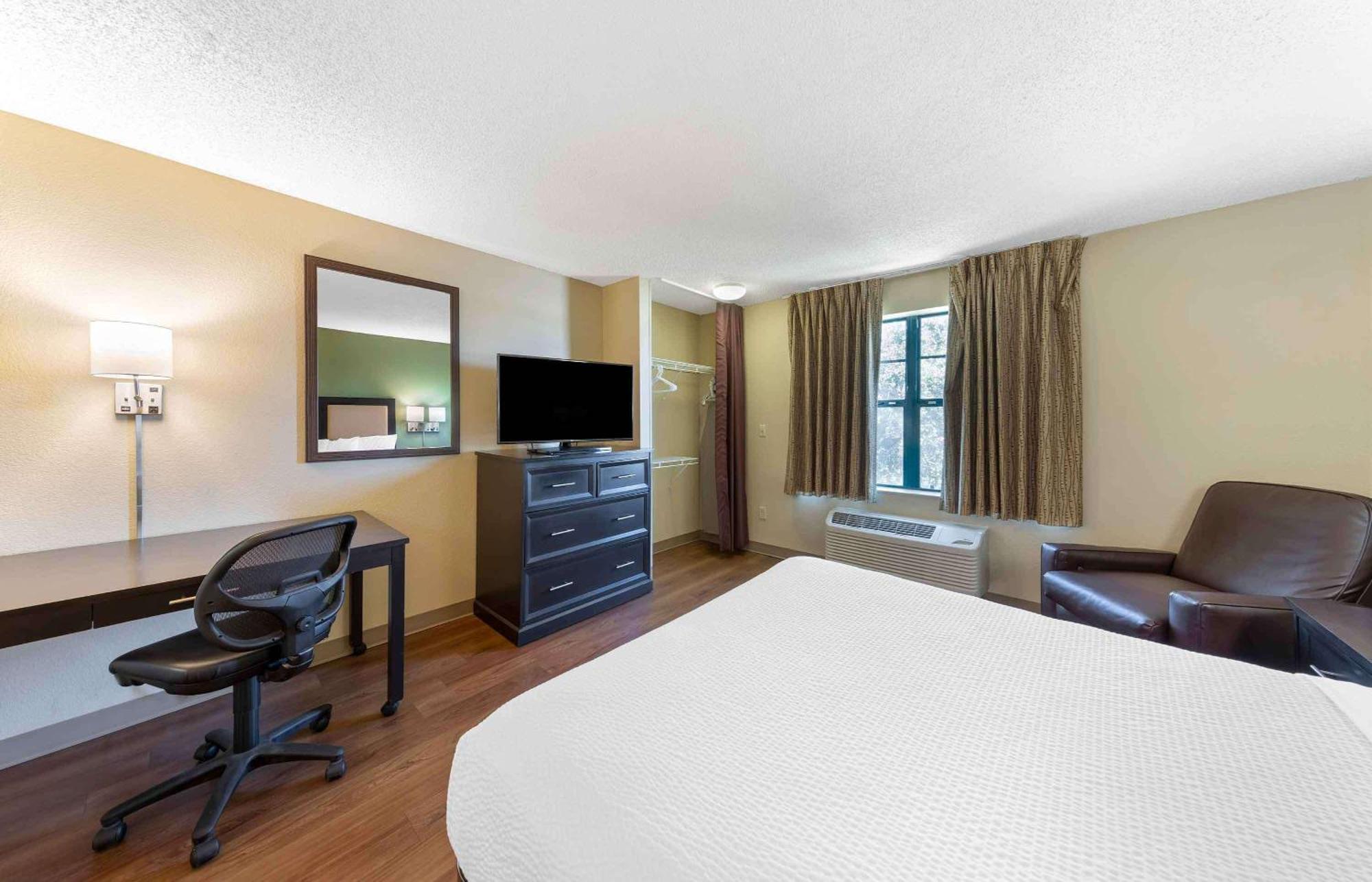 Extended Stay America Select Suites - Dallas - Las Colinas - Meadow Creek Dr Irving Bagian luar foto