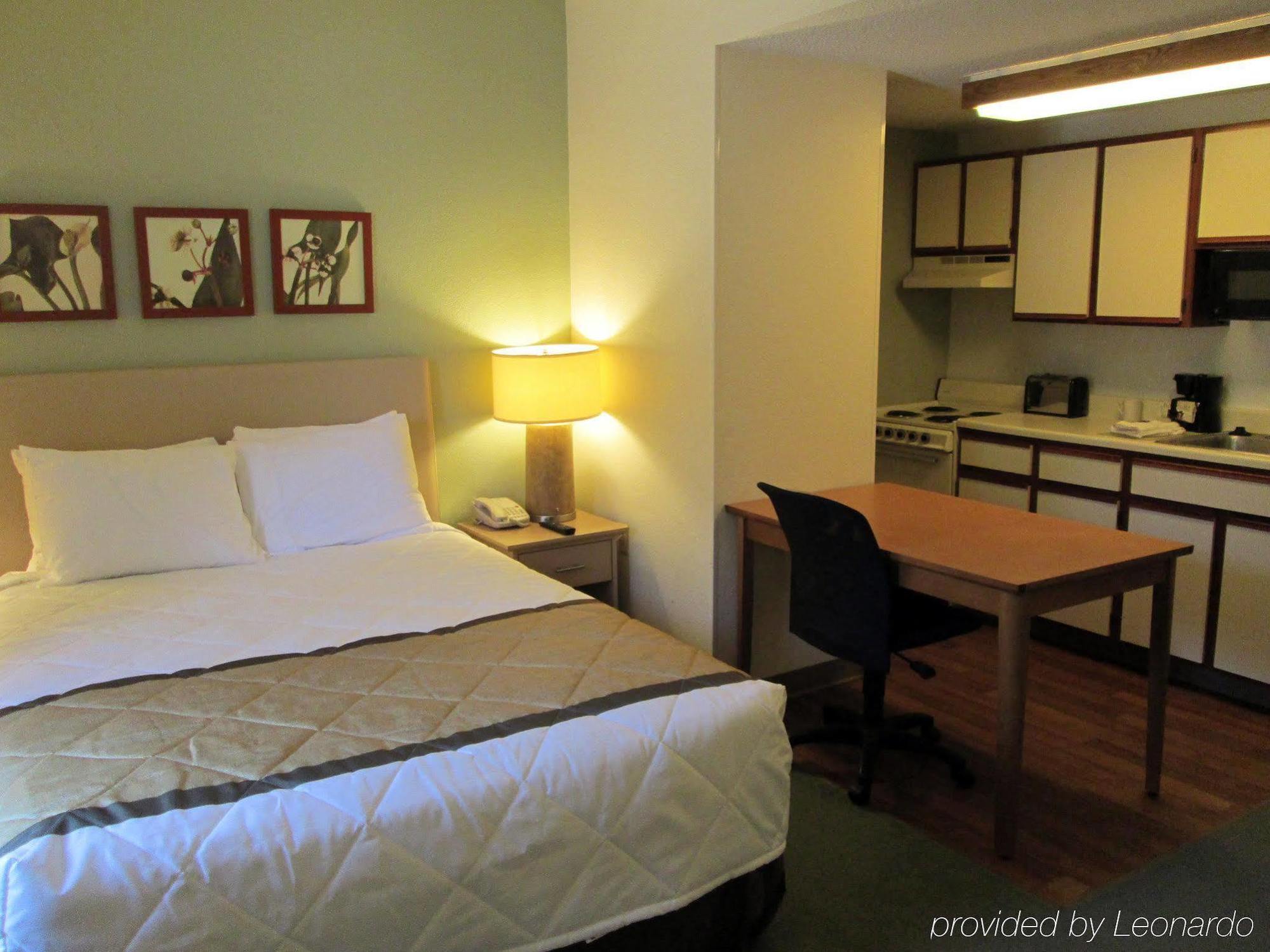 Extended Stay America Select Suites - Dallas - Las Colinas - Meadow Creek Dr Irving Bagian luar foto